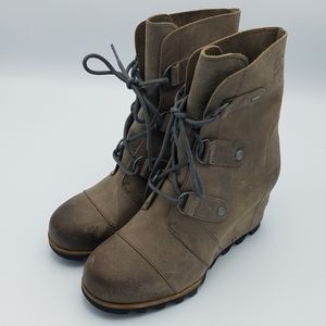 Sorel Joan of the Artic Mid Wedge Boot